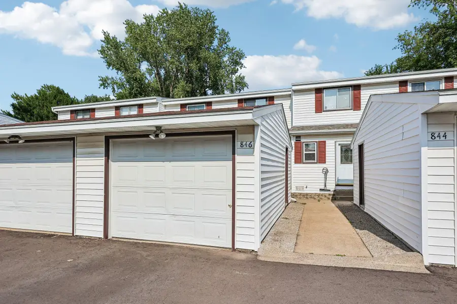 846 Woodgate Drive #213, Vadnais Heights, MN 55127 - #2