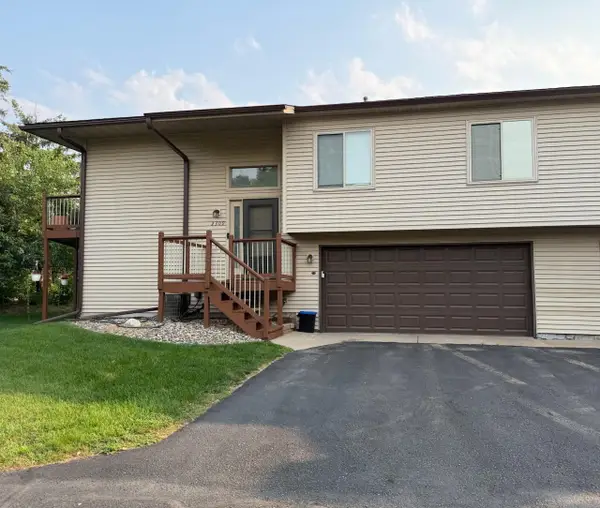2309 Amberwood Drive, Woodbury, MN 55125