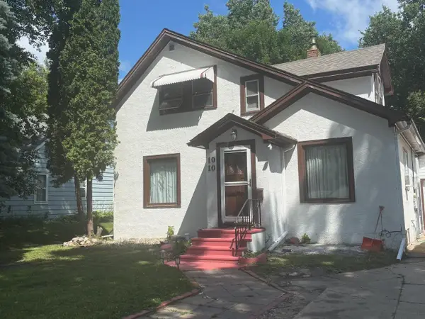 1010 Trott Avenue Sw, Willmar, MN 56201