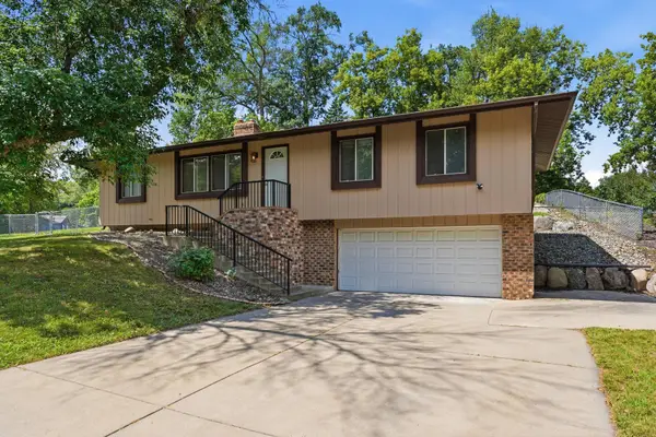 13412 Arden Circle, Burnsville, MN 55337