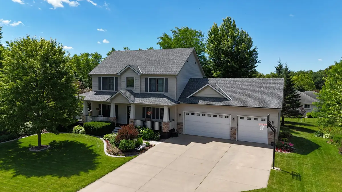 213 Victoria Boulevard, Mankato, MN 56001 - #1