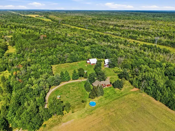 45265 John Avenue, Harris, MN 55032