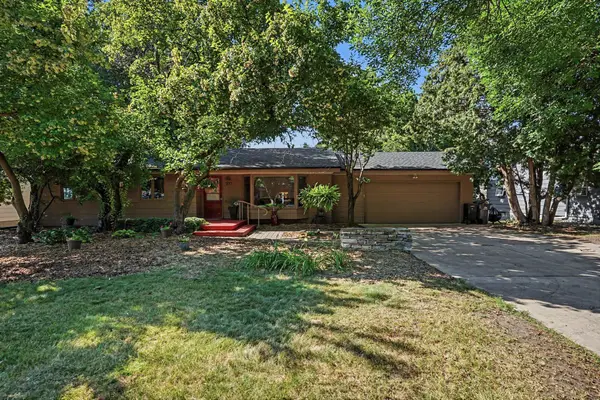 277 Highland Drive, Chaska, MN 55318