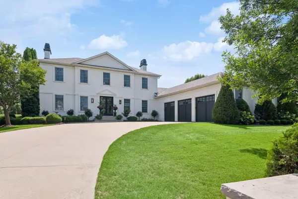 8585 Kelzer Pond Drive, Victoria, MN 55386