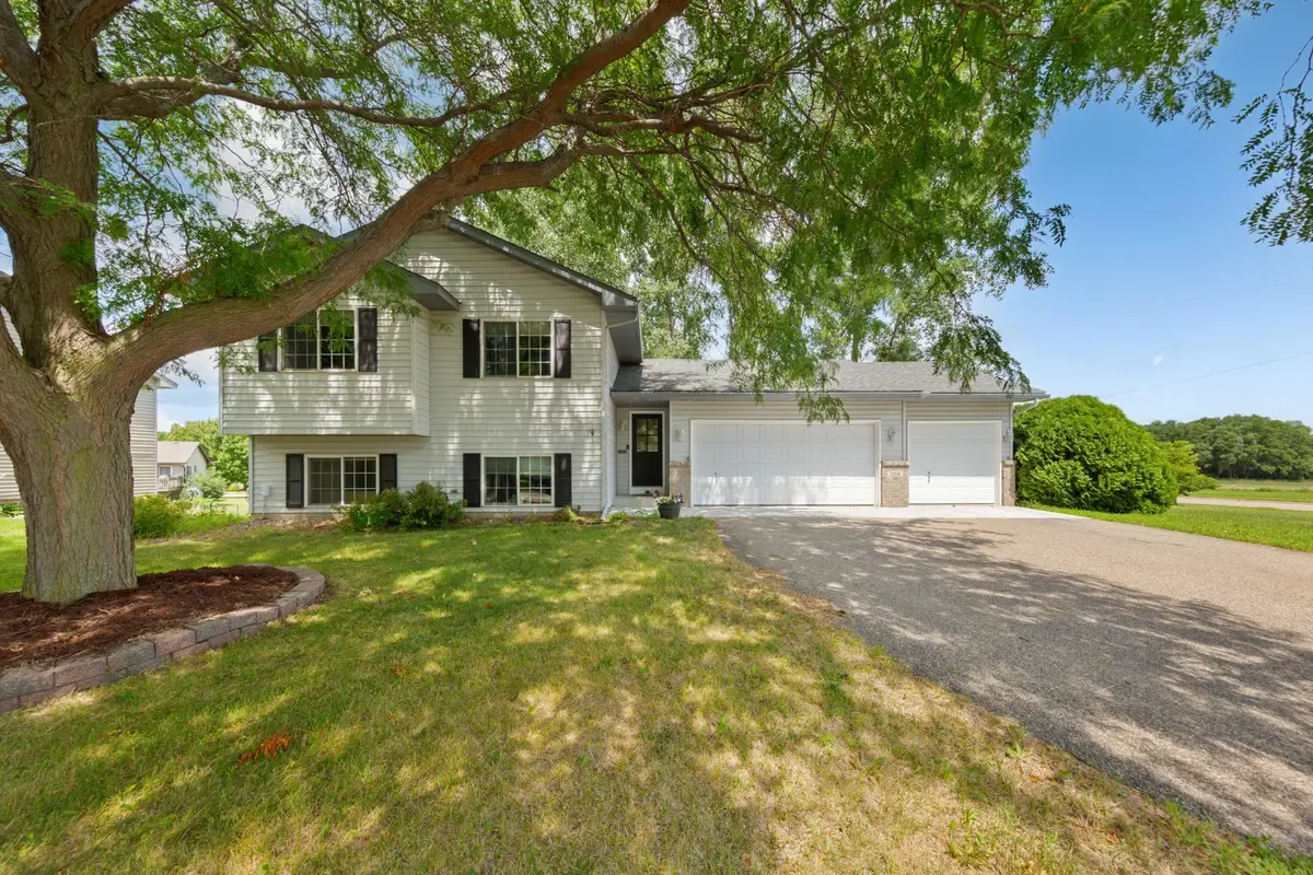 2206 W Hill Street, Faribault, MN 55021 - #1