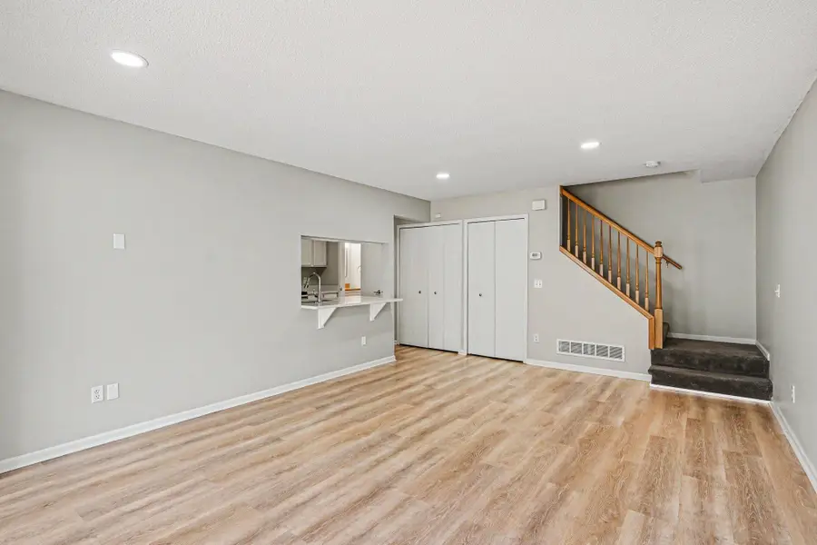 4300 Meghan Lane #302, Eagan, MN 55122 - #3