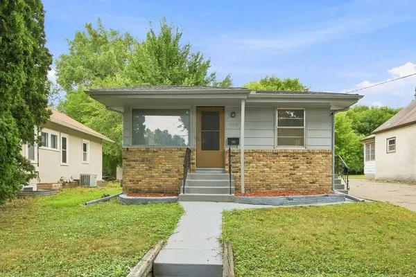 2223 Cole Avenue Se, Minneapolis, MN 55414