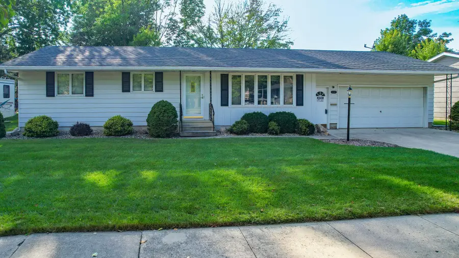 1407 9th Street Nw, Austin, MN 55912 - #2