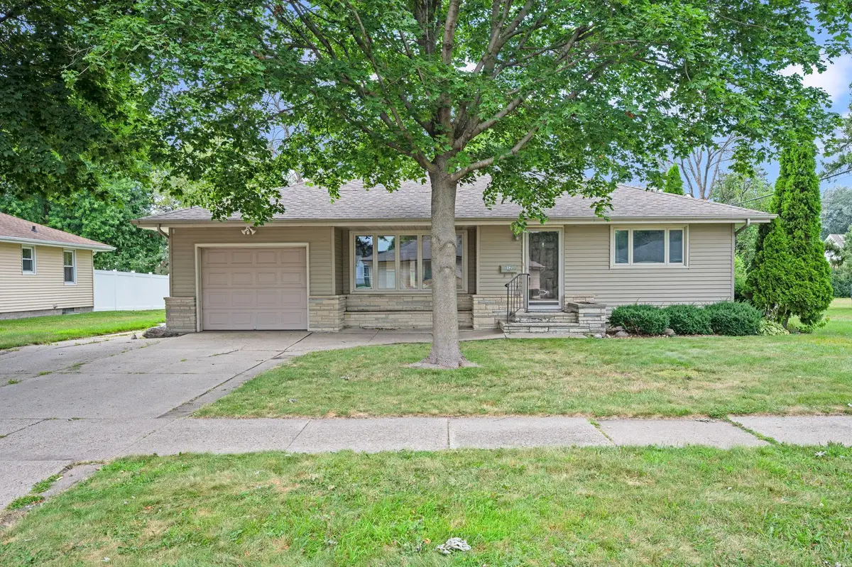 512 S Orient Street, Fairmont, MN 56031 - #1