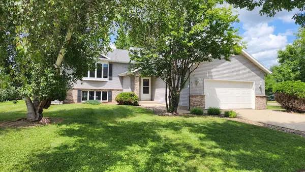 4608 Canterbury Court Nw, Rochester, MN 55901