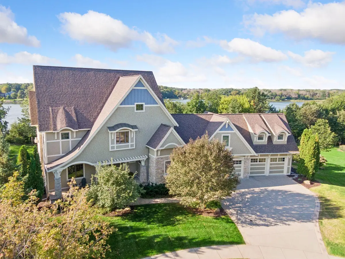 3649 Lerive Way, Chaska, MN 55318 - #1