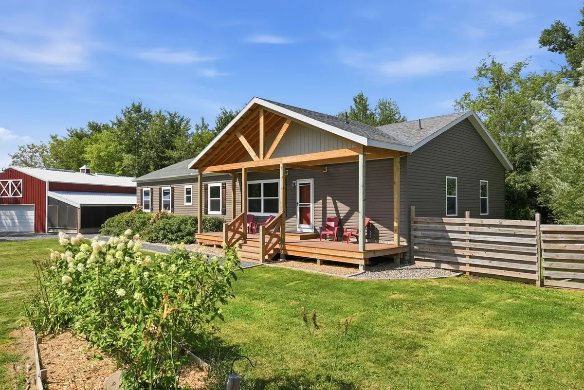 31240 Naples Court Ne, Cambridge, MN 55008 - #1