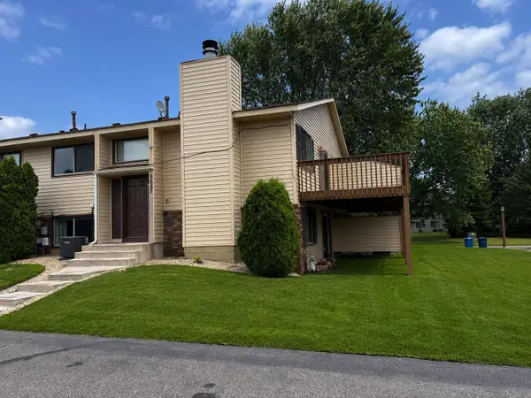 5655 Otter View Trail, White Bear Lake, MN 55110
