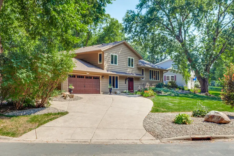 1395 Farmdale Road, Mendota Heights, MN 55118 - #2