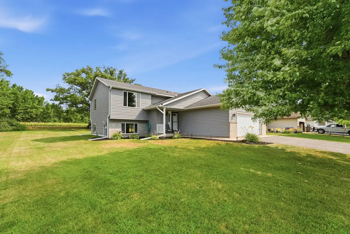 1106 9th Street Ne, Milaca, MN 56353 - #1