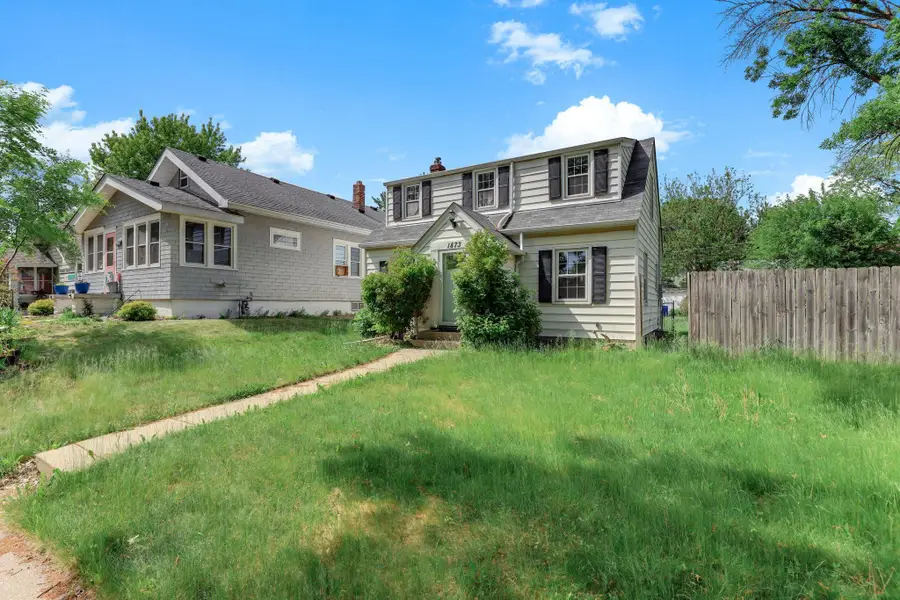 1873 Hawthorne Avenue E, Saint Paul, MN 55119 - #2