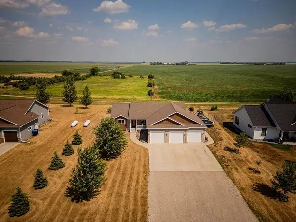 620 2nd Street, Arthur, ND 58006