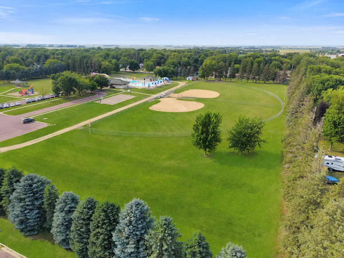 410 Elm Street, Tracy, MN 56175 - #1
