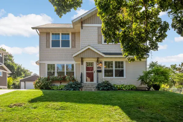 1636 Saunders Avenue, Saint Paul, MN 55116