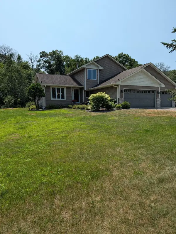 5370 226th Avenue Ne, Bethel, MN 55005