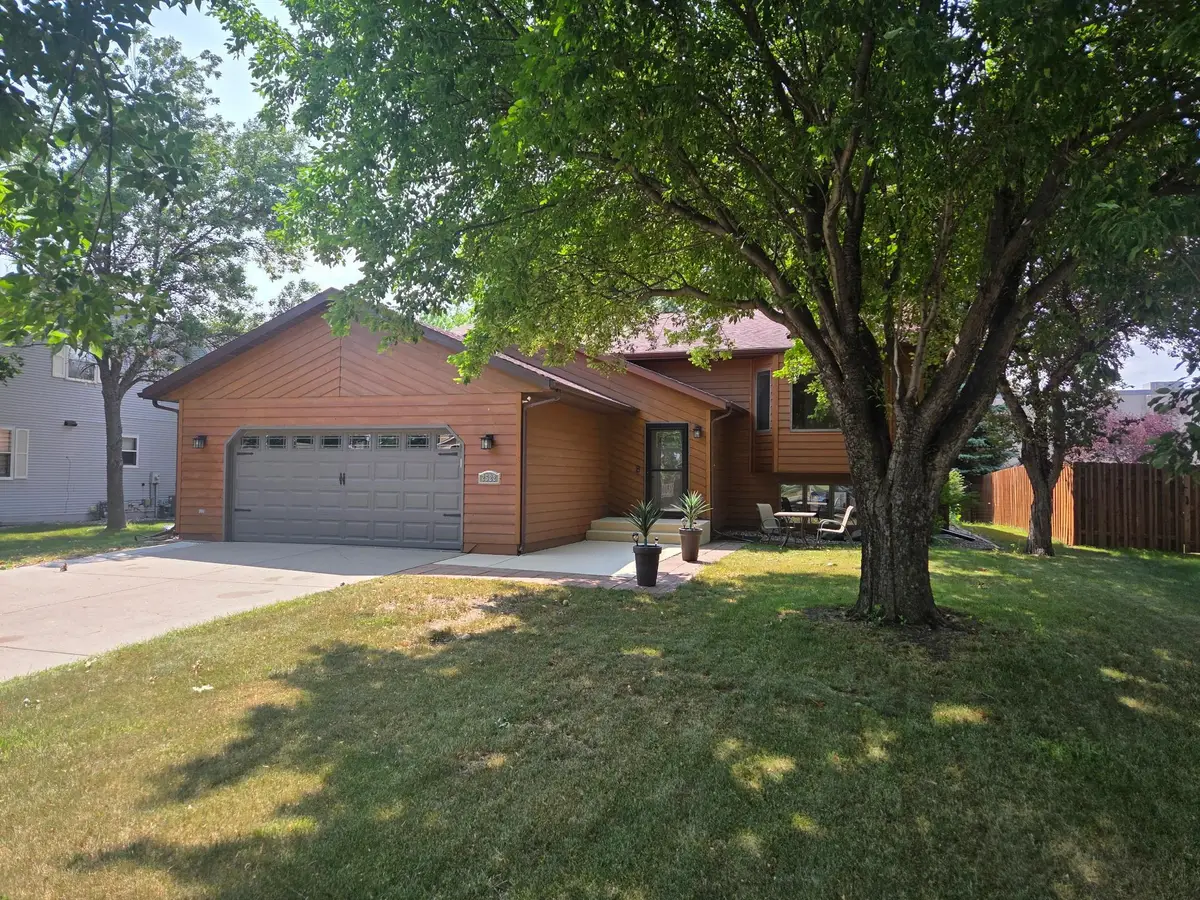 2522 34th Avenue S, Fargo, ND 58104 - #1