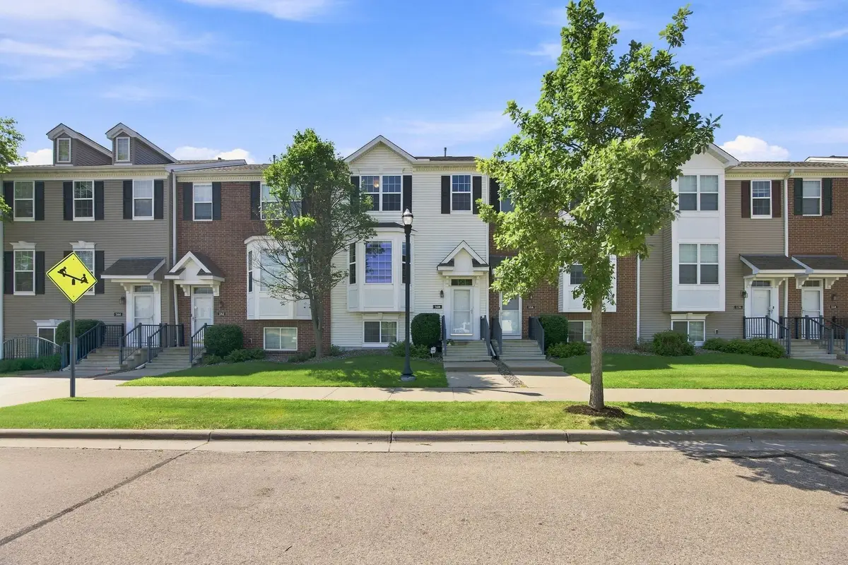560 Huset Parkway Ne, Columbia Heights, MN 55421 - #1