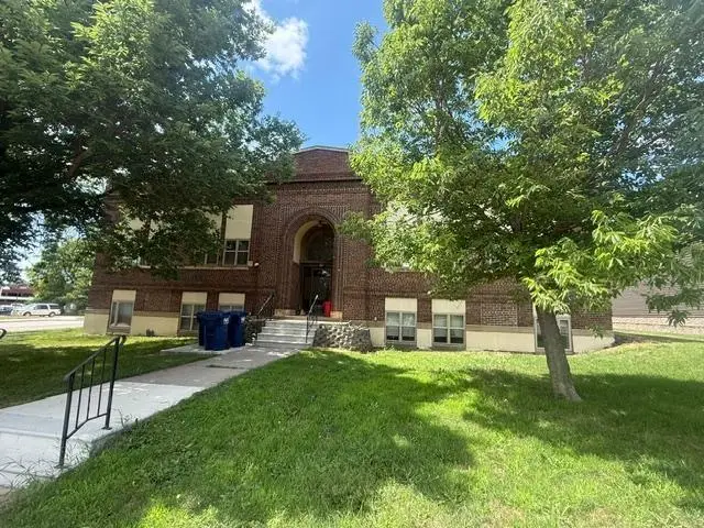 202 N Cass Avenue, Springfield, MN 56087 - #2