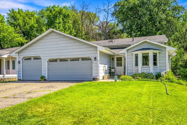 345 9th Street Sw, Forest Lake, MN 55025