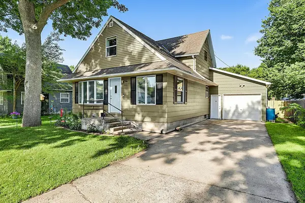 420 S 8th Street, Bird Island, MN 55310