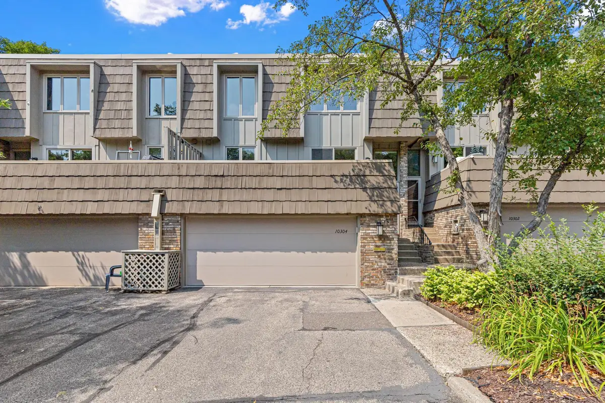 10304 Berkshire Road, Bloomington, MN 55437 - #1