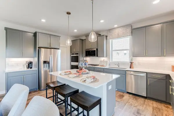916 Foxglove Terrace, Waconia, MN 55387