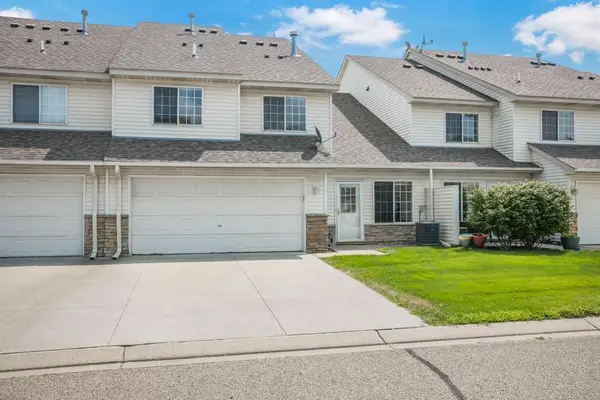 815 Ferdinand Drive, Shakopee, MN 55379