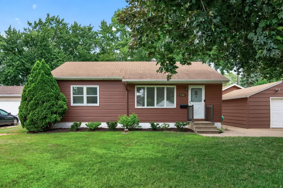 2300 Brookview Drive, Brooklyn Center, MN 55430 - #2