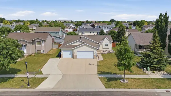 3532 Lincoln Street S, Fargo, ND 58104