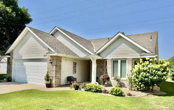 1531 132nd Lane Nw, Coon Rapids, MN 55448