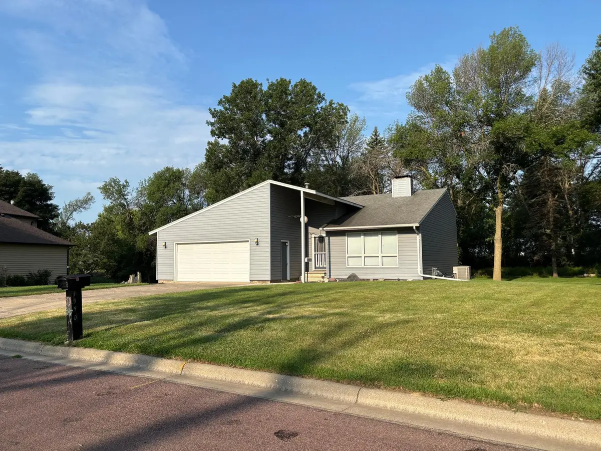 1950 Knollwood Drive, Fairmont, MN 56031 - #1