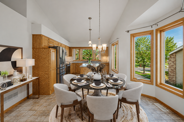 14313 Savanna Oaks Drive, Savage, MN 55378