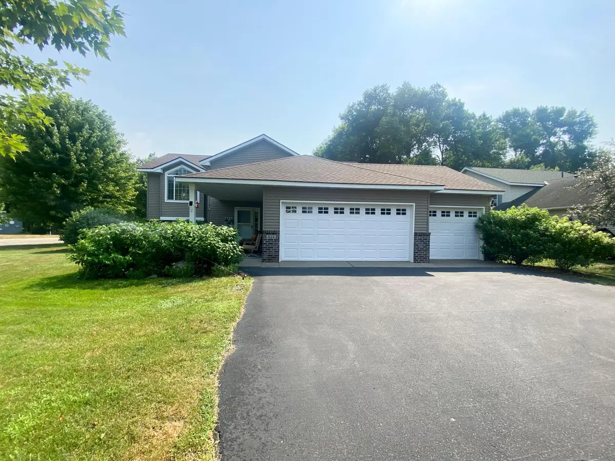 424 13th Avenue N, Sartell, MN 56377 - #1