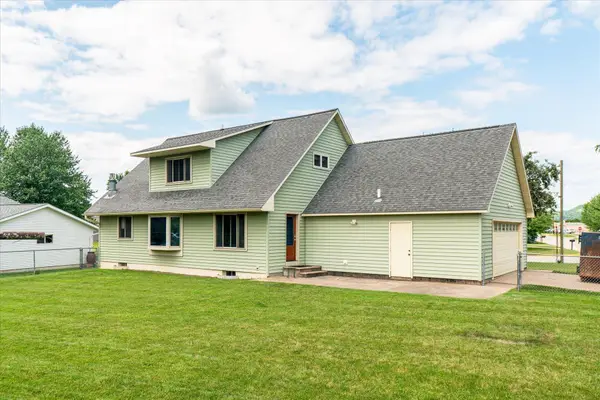 1430 Willow Street, La Crescent, MN 55947