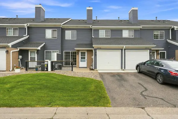 1770 Donegal Drive #10, Woodbury, MN 55125