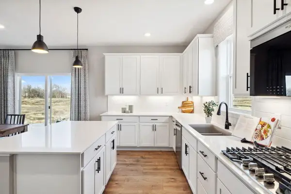 3788 Brookside Drive, Chaska, MN 55318