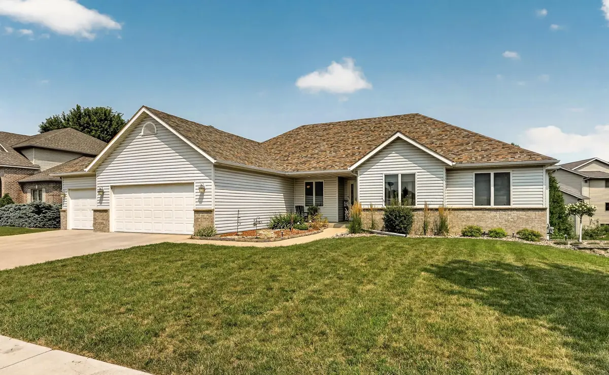 507 9th Street Nw, Byron, MN 55920 - #1