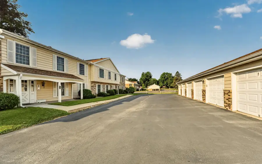 1931 Greenfield Lane Sw #C, Rochester, MN 55902 - #2