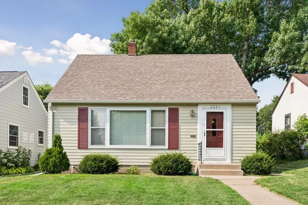2245 Highland Parkway, Saint Paul, MN 55116