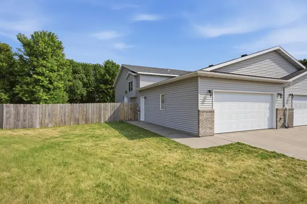 3348 10th Street S, Moorhead, MN 56560
