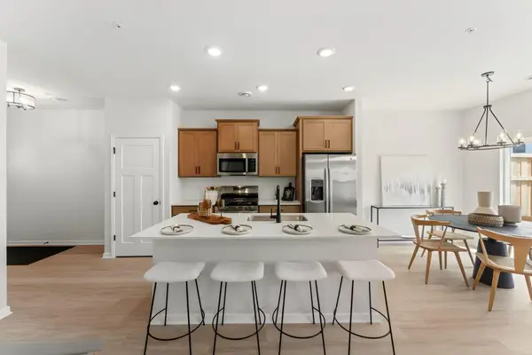 1020 130th Court E, Rosemount, MN 55068