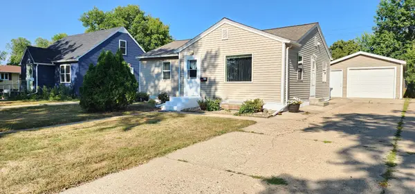 808 5th Street Ne, Staples, MN 56479