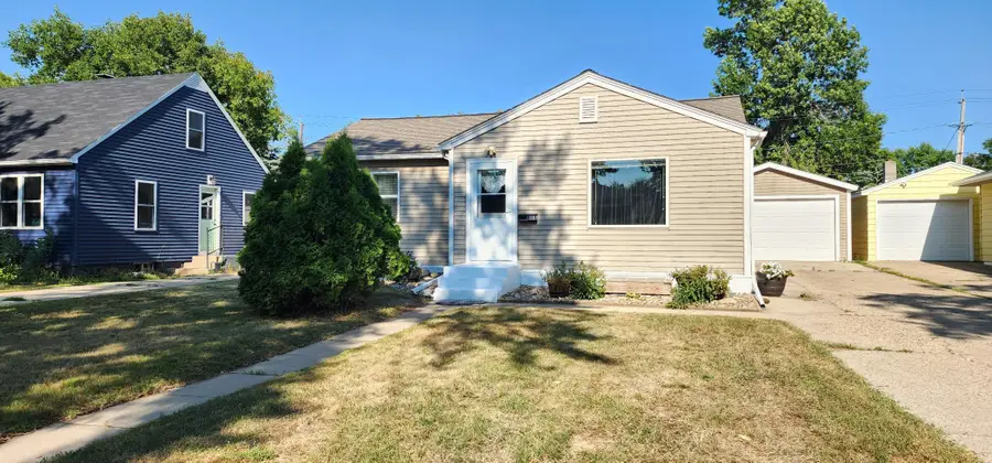 808 5th Street Ne, Staples, MN 56479 - #2