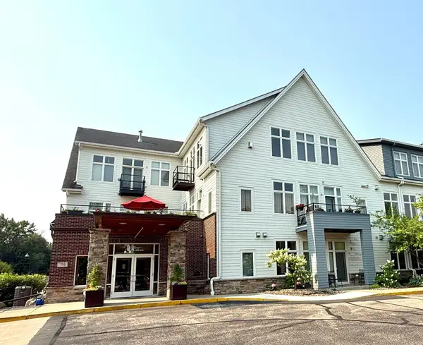 301 7th Street W #2402, Northfield, MN 55057