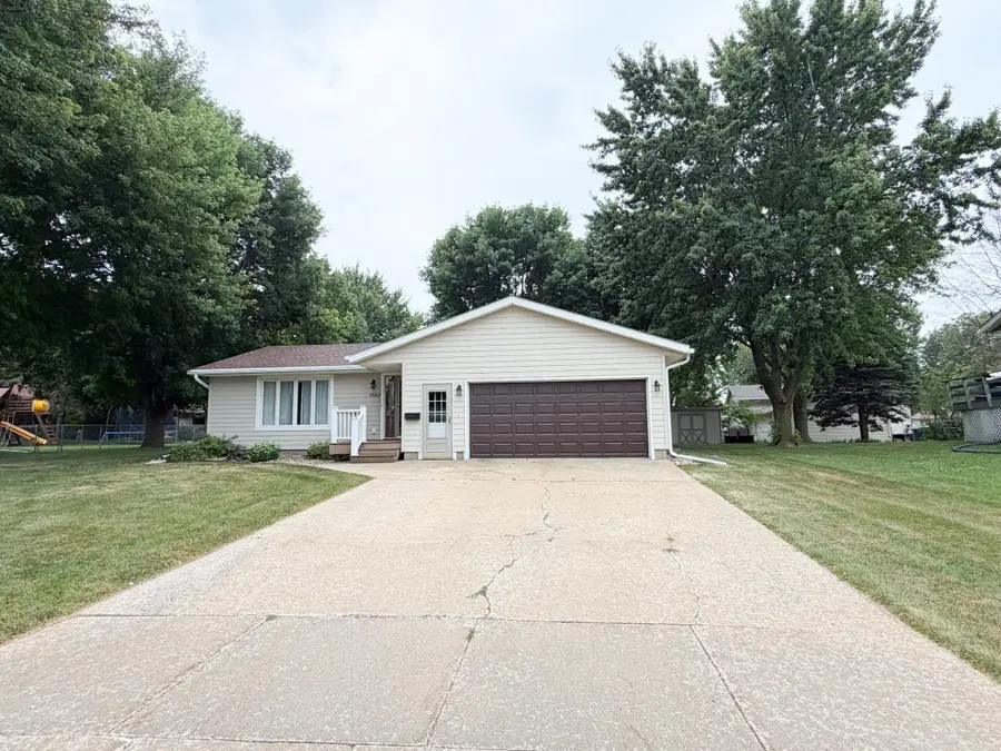 1523 Eckerson Drive, Worthington, MN 56187 - #3